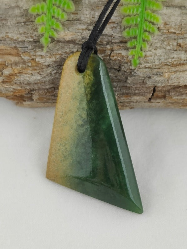NZ Greenstone Carving 50mm #245