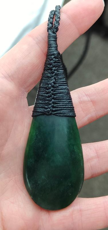 NZ Greenstone Bound Roimata/Drop - 72mm  - Deane Moreton #93