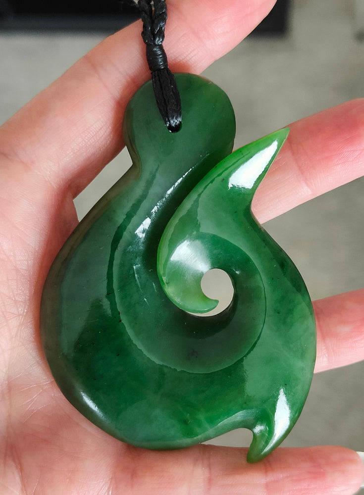 NZ Greenstone Large Hook #97A - 71mm