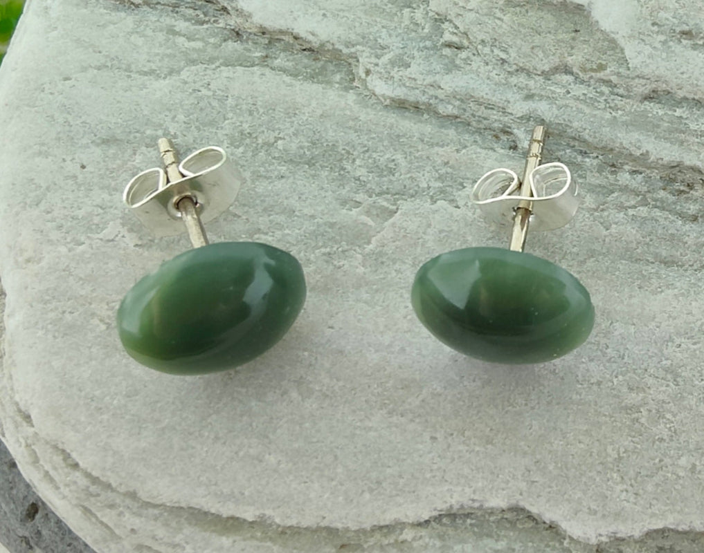 NZ Greenstone Large Circle Stud Earrings - 10mm