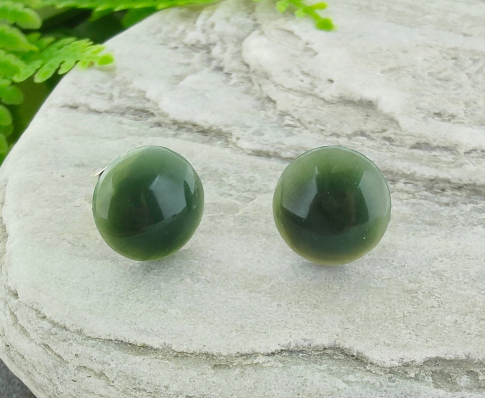 NZ Greenstone Large Circle Stud Earrings - 10mm