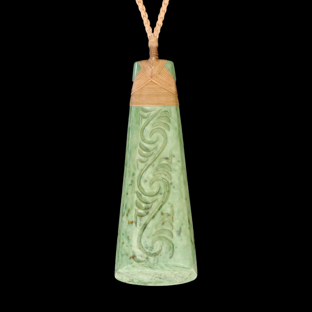 NZ Inanga Greenstone Toki - 150mm - Alex Sands #290