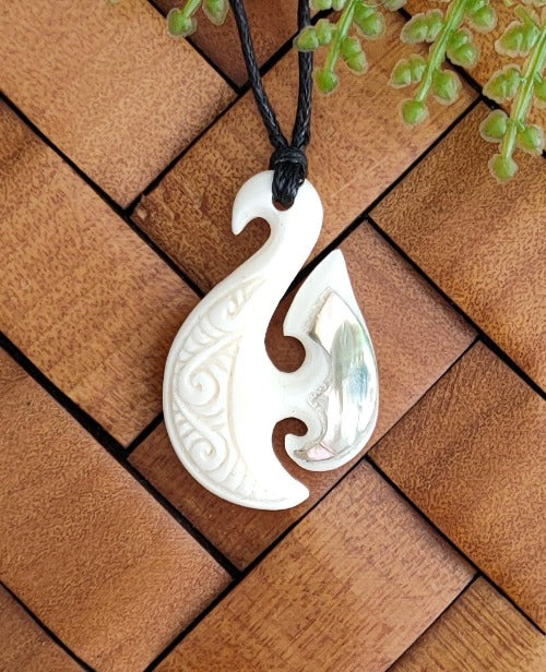 Small Hook Bone Carving Pendant #19