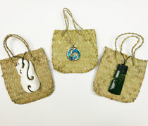 NZ Paua Shell – Souvenir Factory Shop