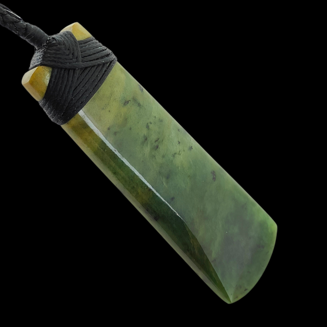 NZ Flower Jade Greenstone Toki - 73mm - Jeremy Dalzell #101 Main image