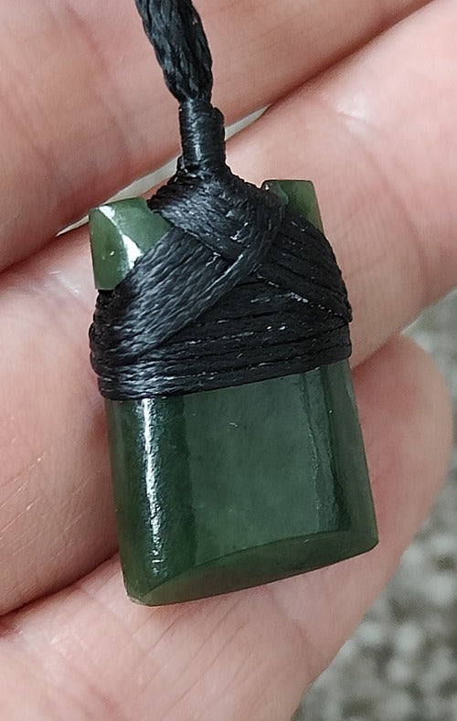 NZ Greenstone Tiny Toki 20mm #78 Secondary image