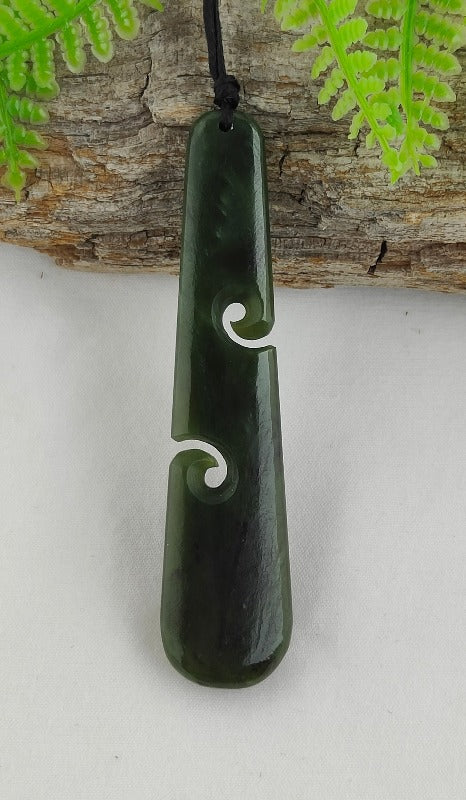 NZ Greenstone Pounamu Jewellery – Souvenir Factory Shop