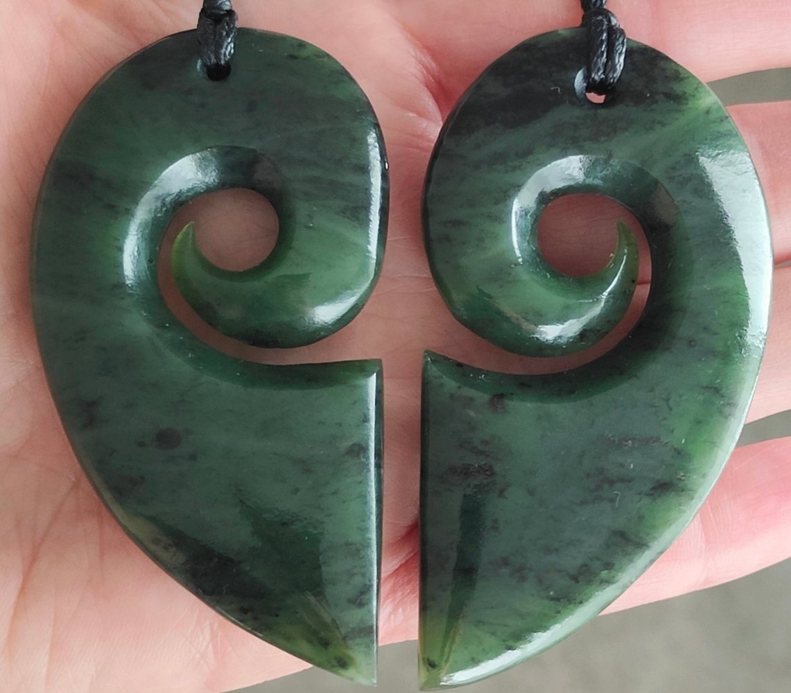 NZ Greenstone Large Half Hearts (Set Of Two Halves) Secondary image