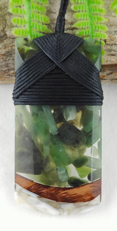 Rimu, Greenstone And Pipi Shell Toki - NZ Made #803 Main image