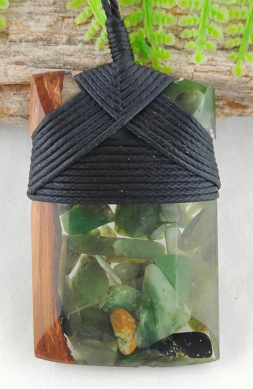 Rimu Greenstone Resin Toki - NZ Made #537