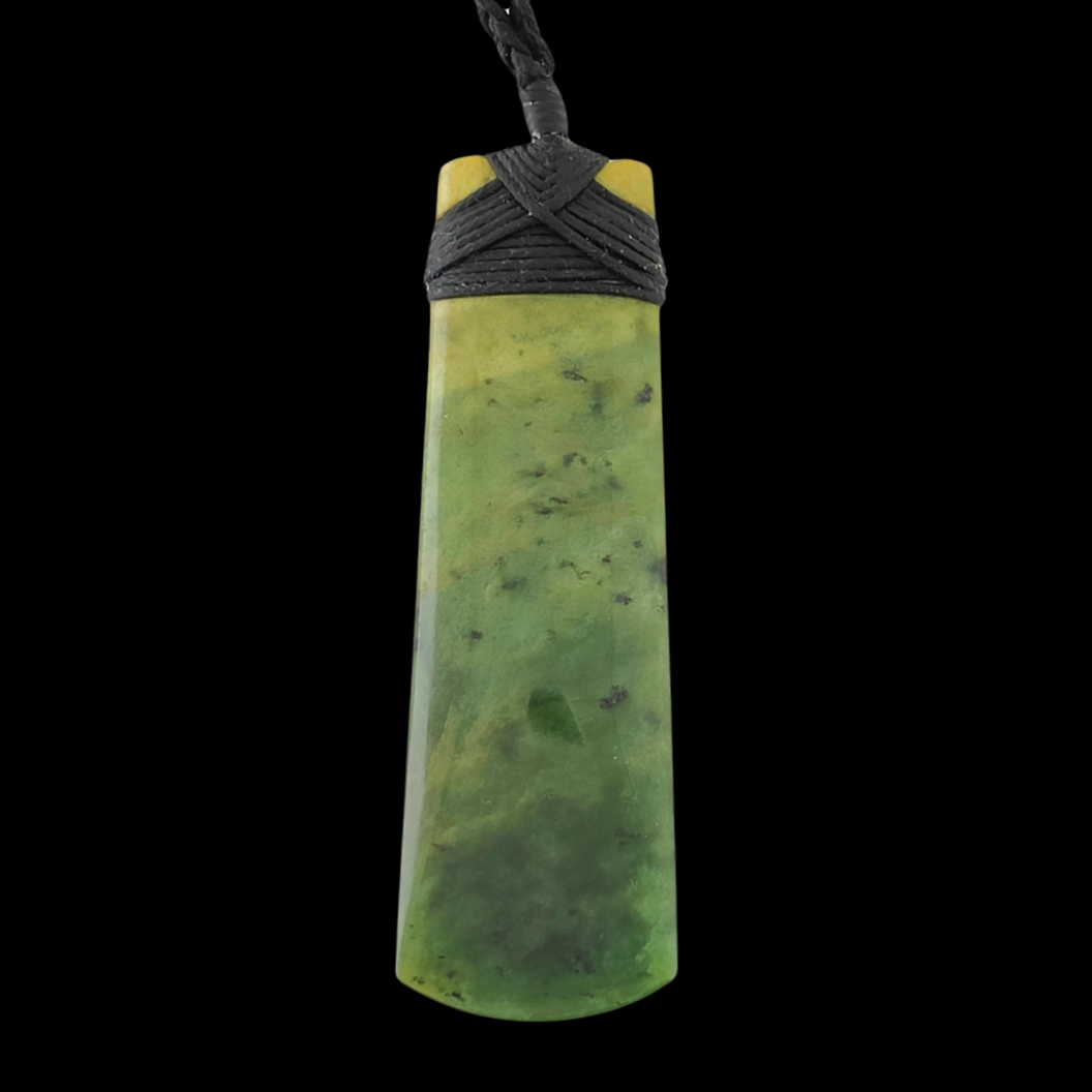 NZ Flower Jade Greenstone Toki - 73mm - Jeremy Dalzell #101 Secondary image