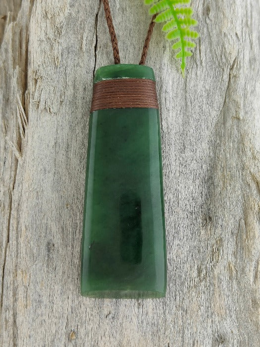 NZ Greenstone Toki - 83mm - Deane Moreton #625 Secondary image