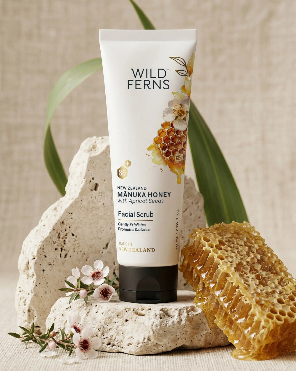 Mānuka Honey Facial Scrub Wild Ferns 80ml Secondary image