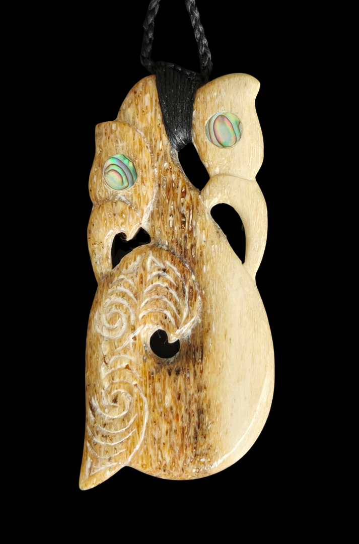 Manaia Whalebone Carving - NZ Made By Finao Katoa #ASW100 Main image
