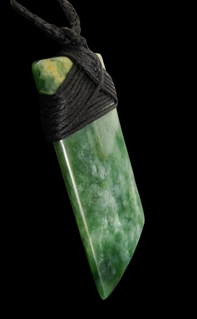 NZ Greenstone Toki - Carver: Aden Hoglund #AH20 Secondary image
