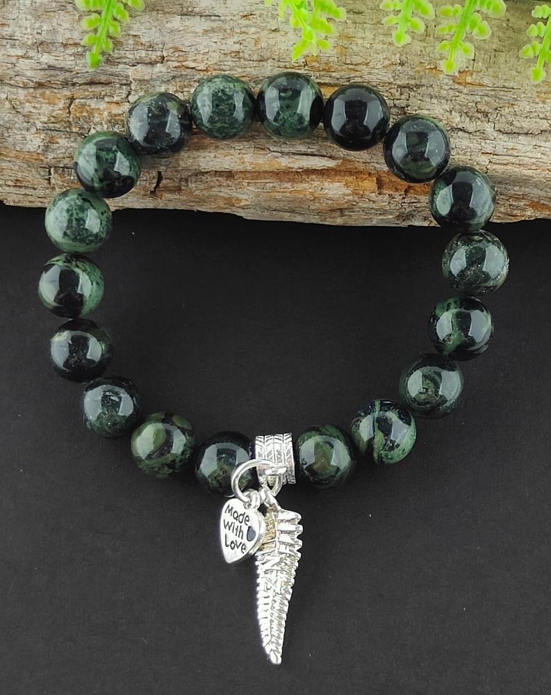 Nephrite Jade Bracelet With Fern Charm Main image