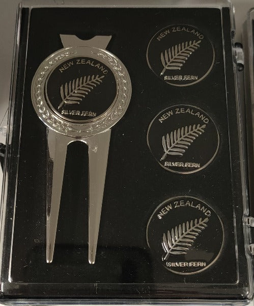 NZ Fern Silver Divot Set Main image