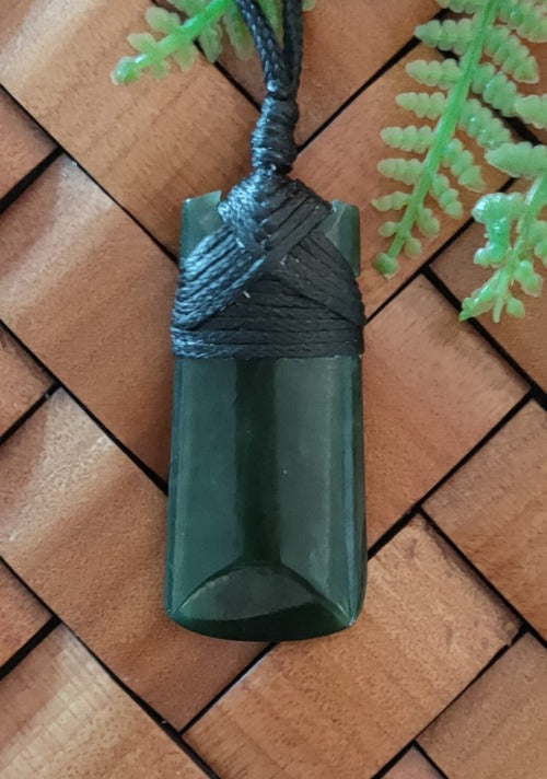 NZ Greenstone Pounamu Pendants – Souvenir Factory Shop